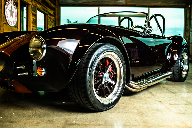 Creekwood Motor Company Customization - Cobra