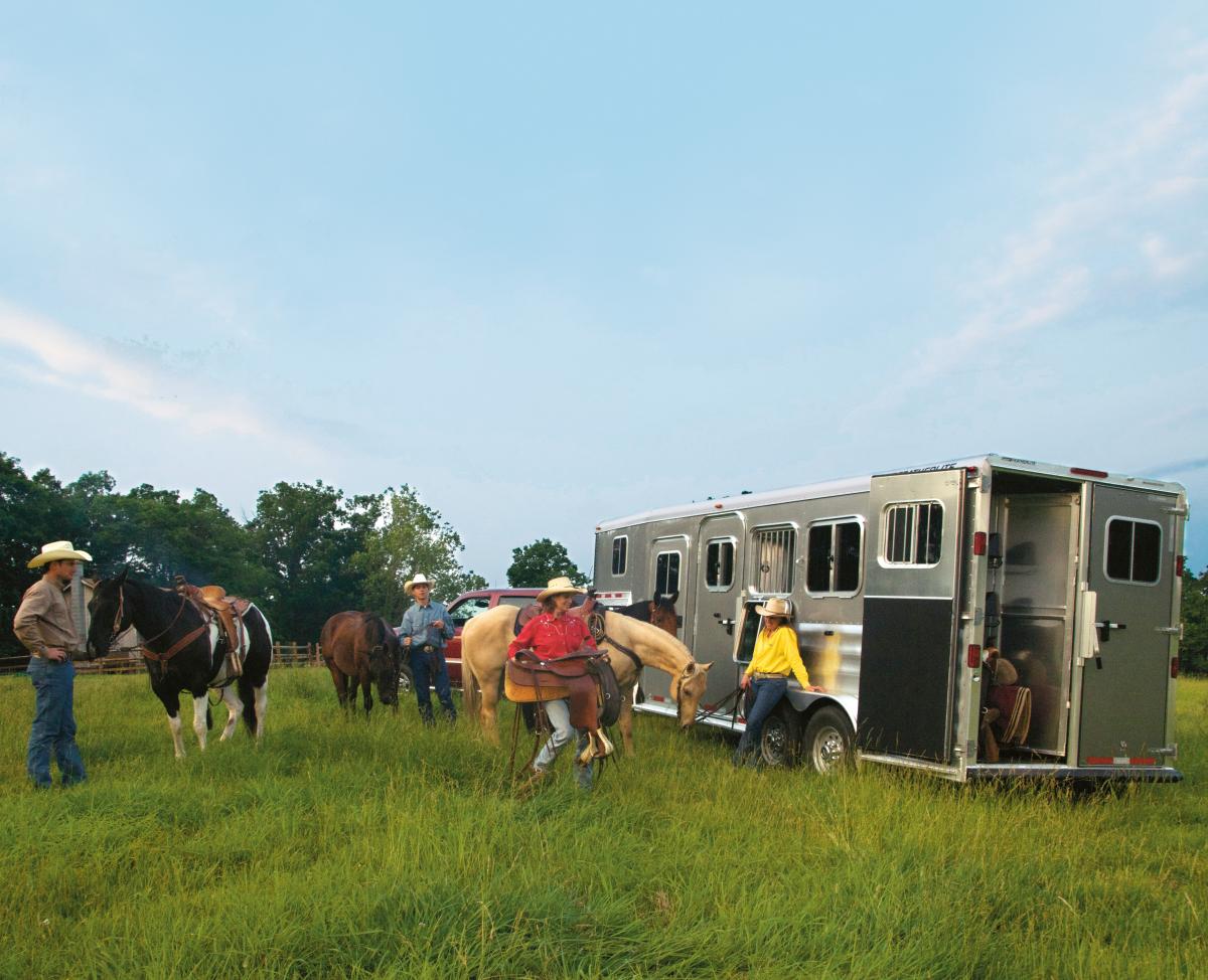 featherlite trailer horse aluminum