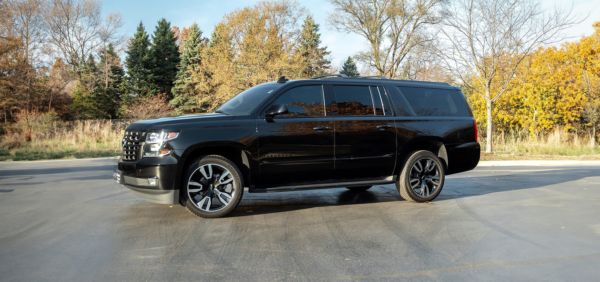 https://x-assets.autorevo-powersites.com/content/assets/clients/64562019-b8cb-4455-92ee-6a2593b93554/hero_chevy_suburban_black